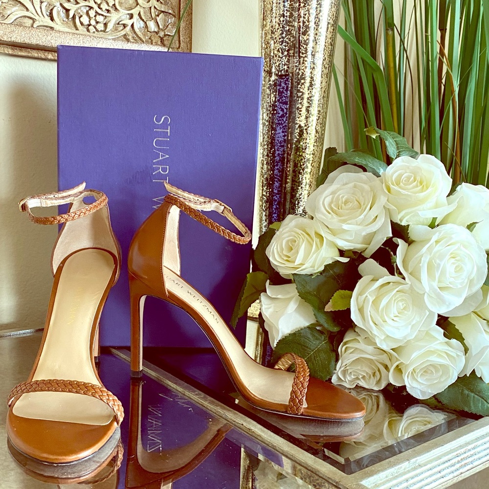 STUART WEITZMAN STRAPY SANDALS